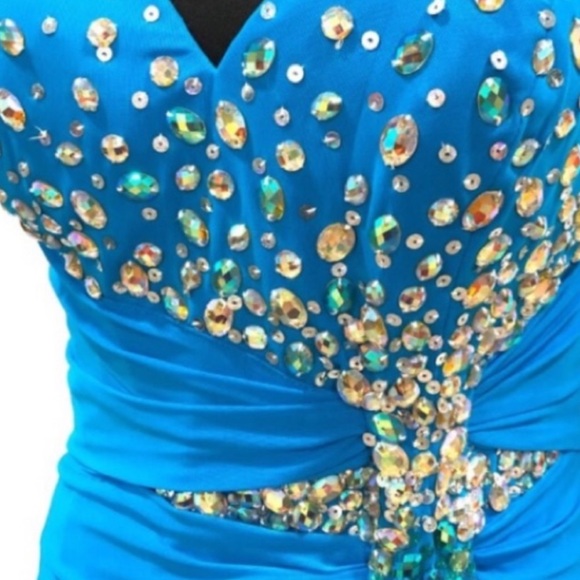 BNWT La Femme beaded gown - Picture 3 of 8